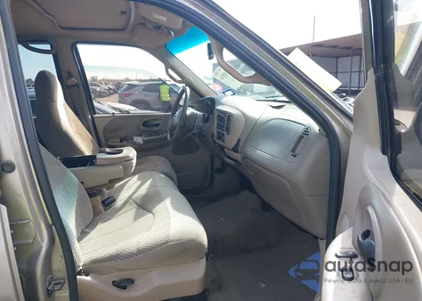 2001 Ford F-150 King Ranch Edition/Lariat/Xlt from USA, damaged, VIN 1FTRW08L21KB67518